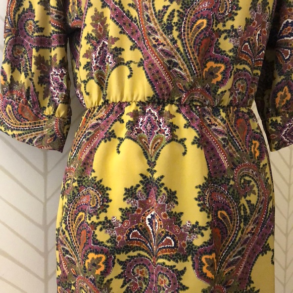 glam Dresses & Skirts - Woman’s paisley Dress with cutout detail